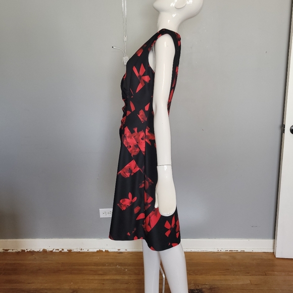 Karl Lagerfeld Neoprene Ruched Dress, VGUC, Size 10 - Picture 5 of 8